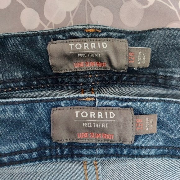 SOLD (2) Torrid Luxe Slim Bootcut Jeans 12R - Picture 5 of 9